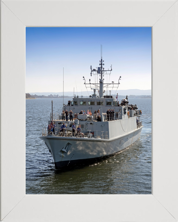 HMS Pembroke M107 Sandown Class Minehunter April 2015 Photo Print - Posters, Prints, & Visual Artwork - by Hampshire Prints (image 5 of 9)