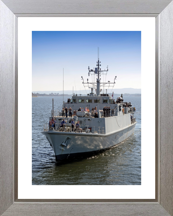 HMS Pembroke M107 Sandown Class Minehunter April 2015 Photo Print - Posters, Prints, & Visual Artwork - by Hampshire Prints (image 6 of 9)