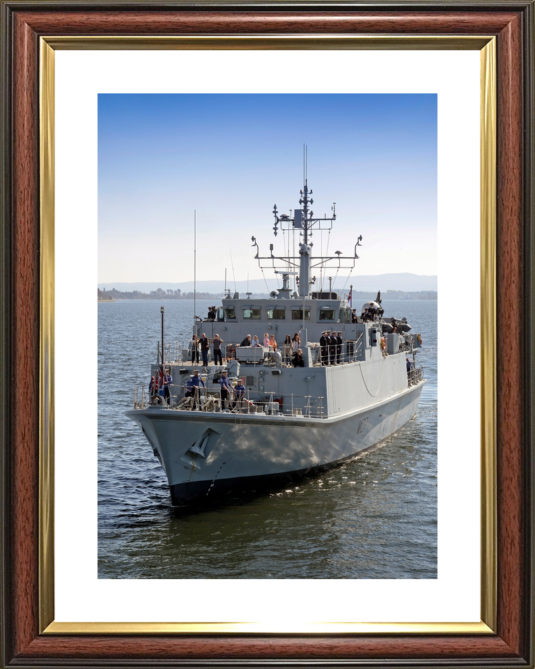 HMS Pembroke M107 Sandown Class Minehunter April 2015 Photo Print - Posters, Prints, & Visual Artwork - by Hampshire Prints (image 8 of 9)