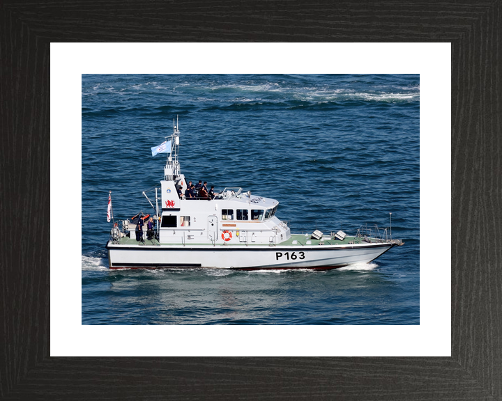 HMS Express (P163) Royal Navy Archer Class P2000 Patrol Vessel High Starboard View Photo Print Wall Art Decor - Posters, Prints, & Visual Artwork - by Hampshire Prints (image 2 of 9)