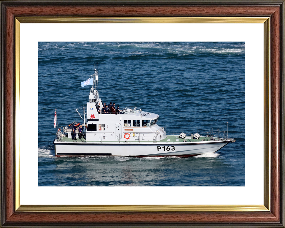 HMS Express (P163) Royal Navy Archer Class P2000 Patrol Vessel High Starboard View Photo Print Wall Art Decor - Posters, Prints, & Visual Artwork - by Hampshire Prints (image 8 of 9)