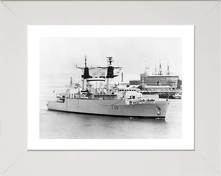 HMS Broadsword (F88) Photo Print - Leaving Portsmouth 1982 - Royal Navy Type 22 Frigate Hampshire Prints 10 x 8 White Frame Yes