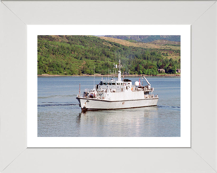 HMS Blyth (M111) Photo Print - Clyde 2004 - Royal Navy Sandown Class Minehunter Posters, Prints, & Visual Artwork Hampshire Prints 10 x 8 White Frame Yes