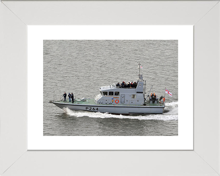 HMS Archer (P264) Royal Navy Archer Class P2000 Patrol Vessel Port Side View Photo Print Wall Art Decor Posters, Prints, & Visual Artwork Hampshire Prints 10 x 8 White Frame Yes