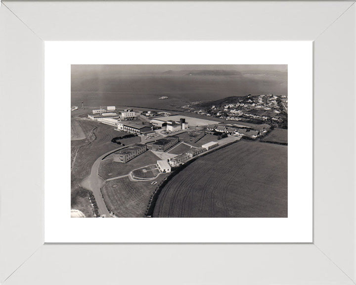 HMS Cambridge | Photo Print | Framed Print | Poster | Shore Establishment | Royal Navy Hampshire Prints