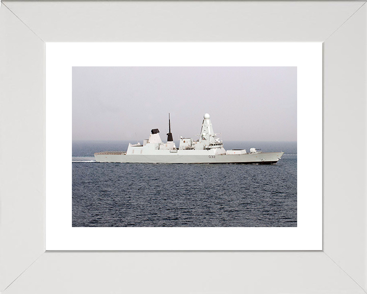 HMS Daring (D32) Royal Navy Type 45 Destroyer Starboard view at Sea Photo Print Wall Art Decor Posters, Prints, & Visual Artwork Hampshire Prints 10 x 8 White Frame Yes
