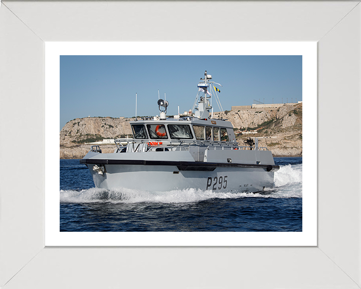 HMS Cutlass (P295) Photo Print - Underway - Royal Navy Cutlass Class Patrol Vessel Hampshire Prints 10 x 8 White Frame Yes