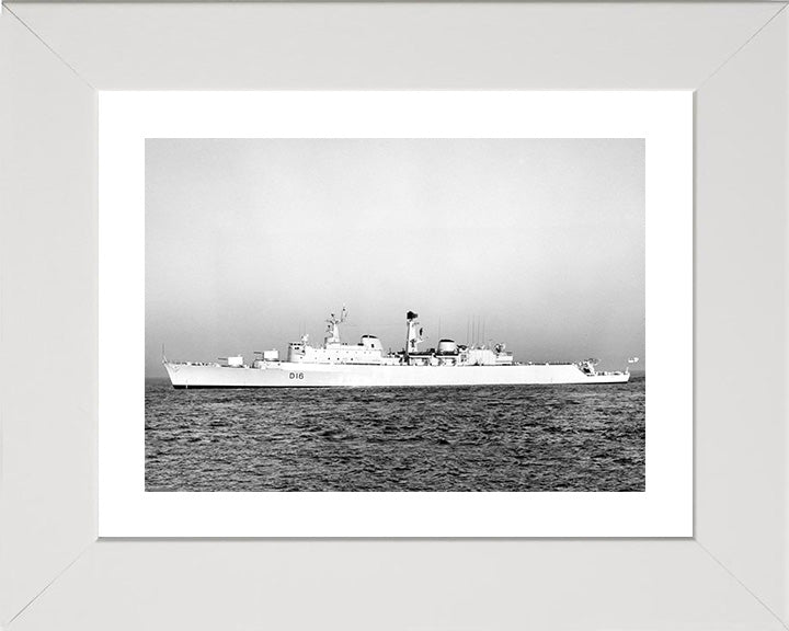 HMS London D16 | Photo Print | Framed Print | County Class | Destroyer | Royal Navy Hampshire Prints