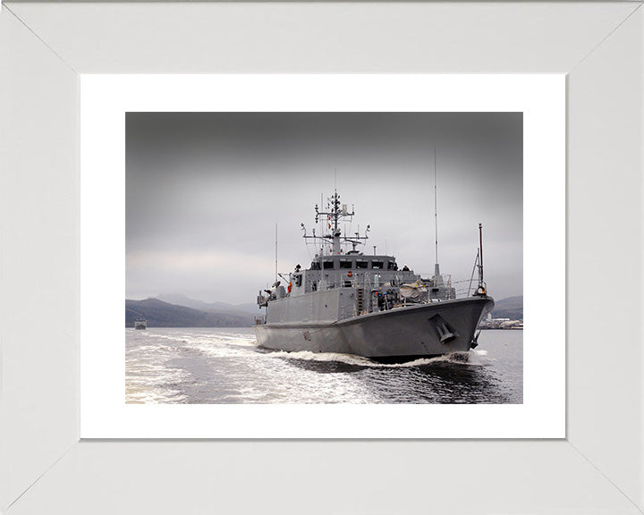 HMS Ramsey M110 | Photo Print | Framed Print | Sandown Class | Minehunter | Royal Navy Hampshire Prints