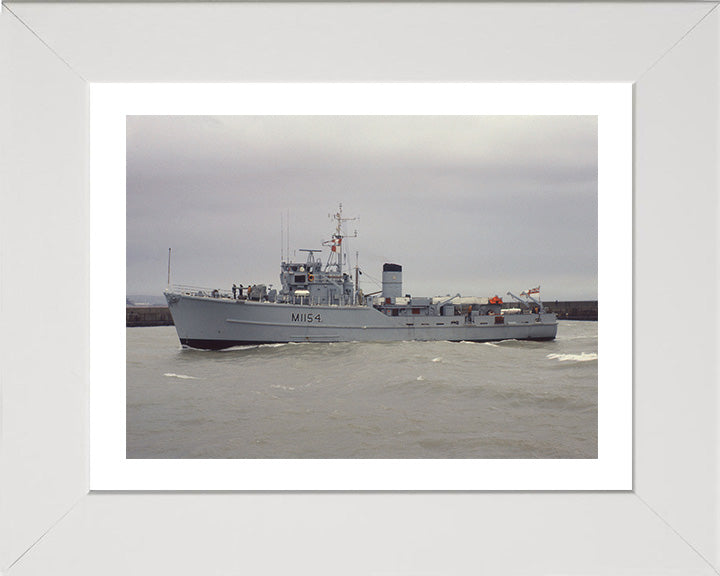 HMS Kellington M1154 | Photo Print | Framed Print | Ton Class | Minesweeper | Royal Navy Hampshire Prints