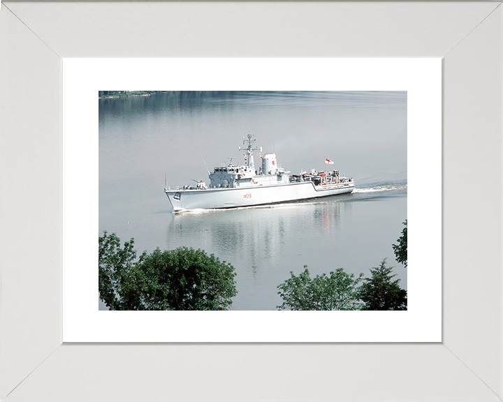 HMS Brecon (M29) Royal Navy Hunt Class Mine Warfare Vessel Entering Harbour Photo Print Wall Art Decor Posters, Prints, & Visual Artwork Hampshire Prints 10 x 8 White Frame Yes