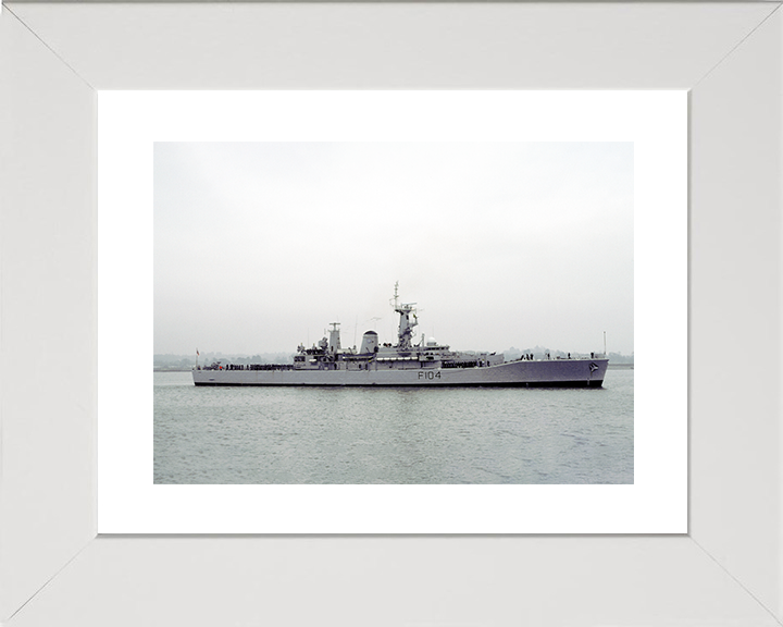 HMS Dido (F104) Royal Navy Leander Class Frigate Low Starboard Beam View Photo Print Wall Art Decor Posters, Prints, & Visual Artwork Hampshire Prints 10 x 8 White Frame Yes