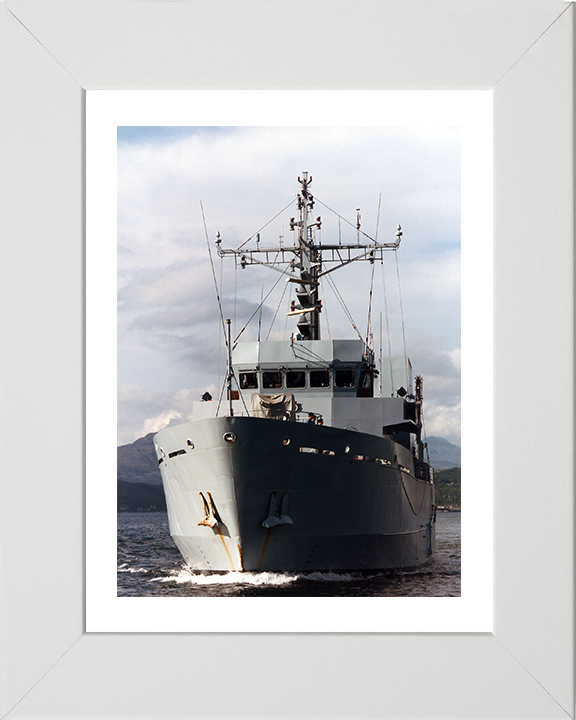 HMS Itchen (M2009) Photo Print - Bow View 1997 - Royal Navy River Class Minesweeper