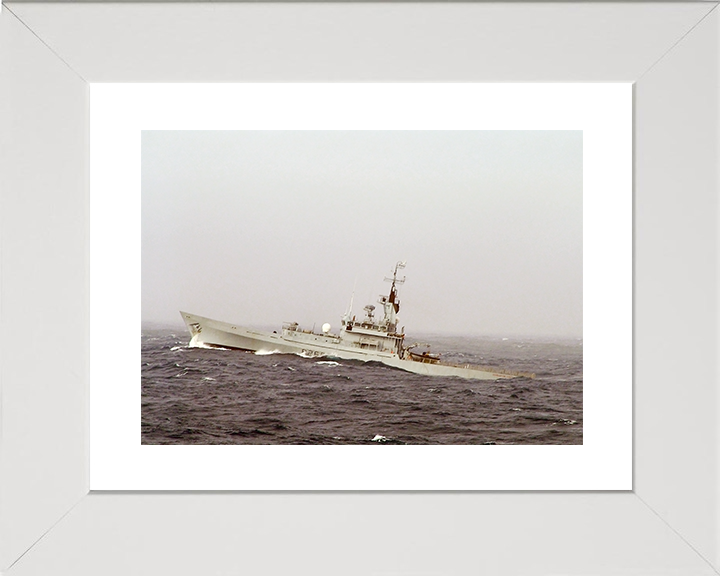 HMS Dumbarton Castle (P265) Royal Navy Castle Class Patrol Vessel In Rough Sea Photo Print Wall Art Decor Posters, Prints, & Visual Artwork Hampshire Prints 10 x 8 White Frame Yes