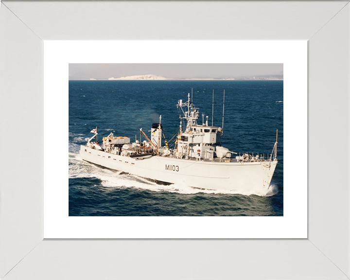 HMS Alfriston (M1103) Royal Navy Ton Class Minesweeper Warship Starboard Bow View Photo Print Wall Art Decor Posters, Prints, & Visual Artwork Hampshire Prints 10 x 8 White Frame Yes
