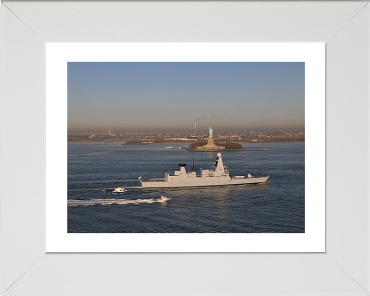 HMS Daring (D32) Royal Navy Type 45 Destroyer Entering New York 2010 Photo Print Wall Art Decor Posters, Prints, & Visual Artwork Hampshire Prints 10 x 8 White Frame Yes