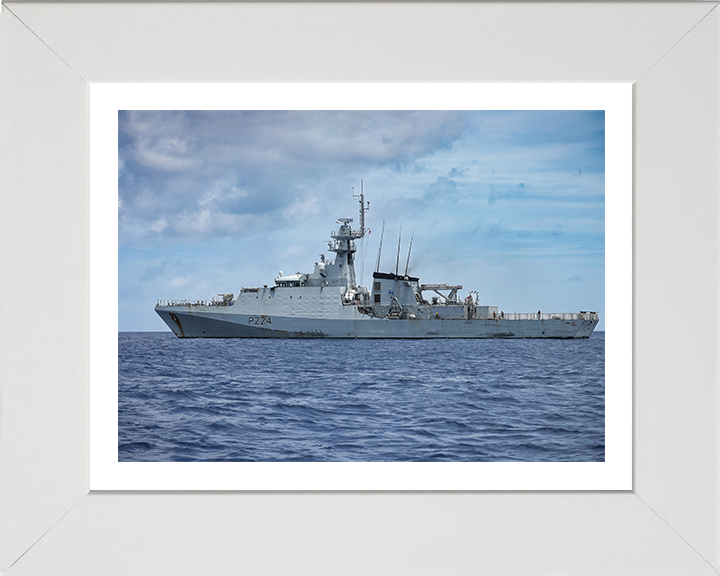 HMS Trent (P224) Photo Print - Port Beam View - Royal Navy River Class Patrol Vessel Hampshire Prints 10 x 8 White Frame Yes