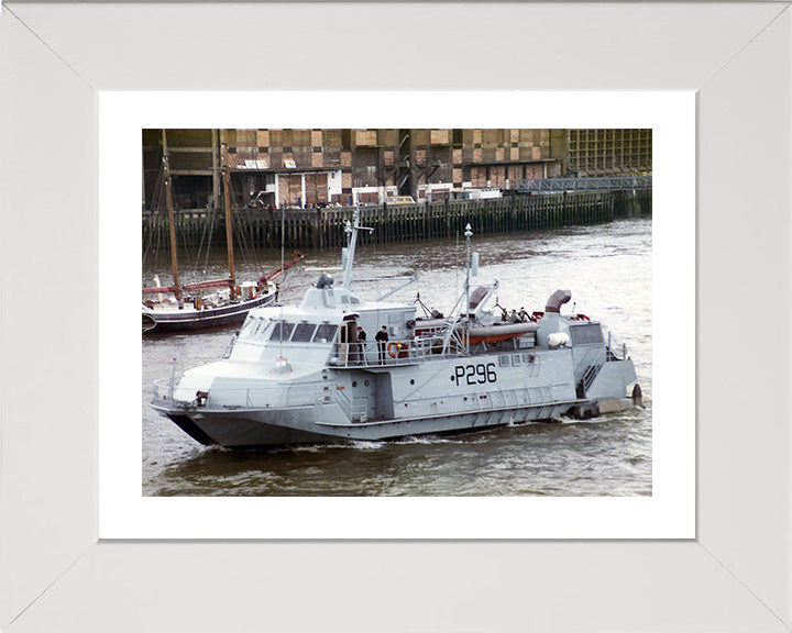 HMS Speedy (P296) Photo Print - Underway - Royal Navy Jetfoil Mine Warfare Vessel Hampshire Prints 10 x 8 White Frame Yes