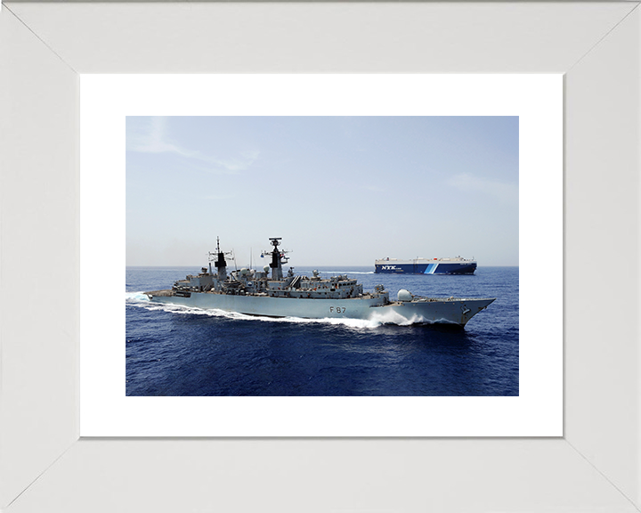 HMS Chatham (F87) Royal Navy Type 22 Frigate Underway Starboard View Photo Print Wall Art Decor Posters, Prints, & Visual Artwork Hampshire Prints 10 x 8 White Frame Yes