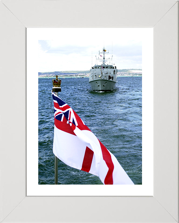 HMS Bangor (M109) Photo Print - Golden Jubilee 2002 - Royal Navy Sandown Class Minehunter Posters, Prints, & Visual Artwork Hampshire Prints 10 x 8 White Frame Yes