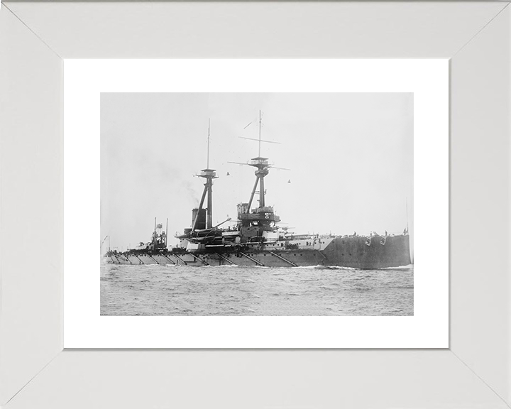 HMS Bellerophon (1907) Royal Navy Bellerophon Class Dreadnought Starboard View Photo Print Wall Art Decor Posters, Prints, & Visual Artwork Hampshire Prints 10 x 8 White Frame Yes