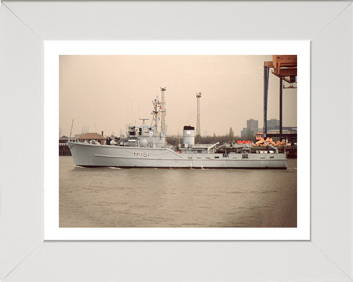 HMS Iveston M1151 Royal Navy Ton Class Minesweeper Photo Print or Framed Print - Hampshire Prints