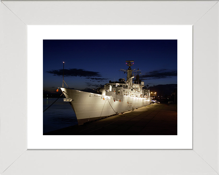 HMS Campbeltown (F86) Royal Navy Type 22 Frigate Floodlit Alongside Photo Print Wall Art Decor Posters, Prints, & Visual Artwork Hampshire Prints 10 x 8 White Frame Yes