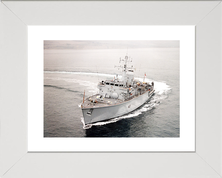 HMS Cattistock (M31) Royal Navy Hunt Class MineHunter Turning to Starboard Photo Print Wall Art Decor Posters, Prints, & Visual Artwork Hampshire Prints 10 x 8 White Frame Yes