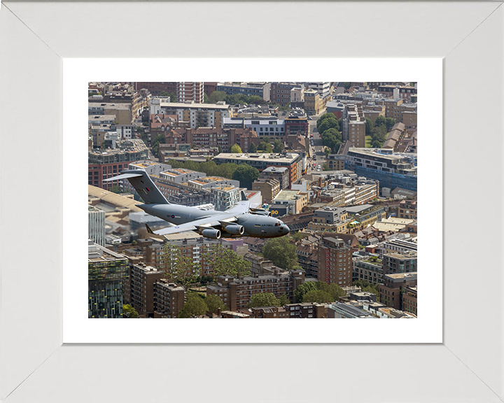 RAF C-17 Flies over London Photo Print - Royal Air Force Aircraft Hampshire Prints 10 x 8 White Frame Yes