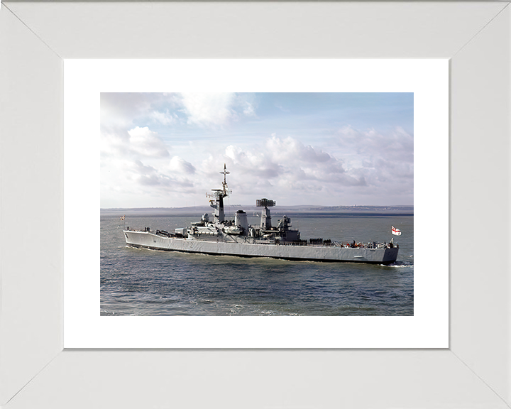 HMS Ariadne (F72) Royal Navy Leander Class Frigate Leaving Harbour Photo Print Wall Art Decor Posters, Prints, & Visual Artwork Hampshire Prints 10 x 8 White Frame Yes