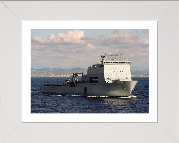 RFA Mounts Bay L3008 | Photo Print | Framed Print | Bay Class | Auxiliary Dock | Royal Fleet Auxiliary Hampshire Prints