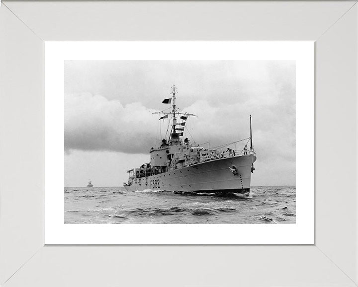 HMS Nadder F392 (K392) Royal Navy River class frigate Photo Print or Framed Photo Print - Hampshire Prints