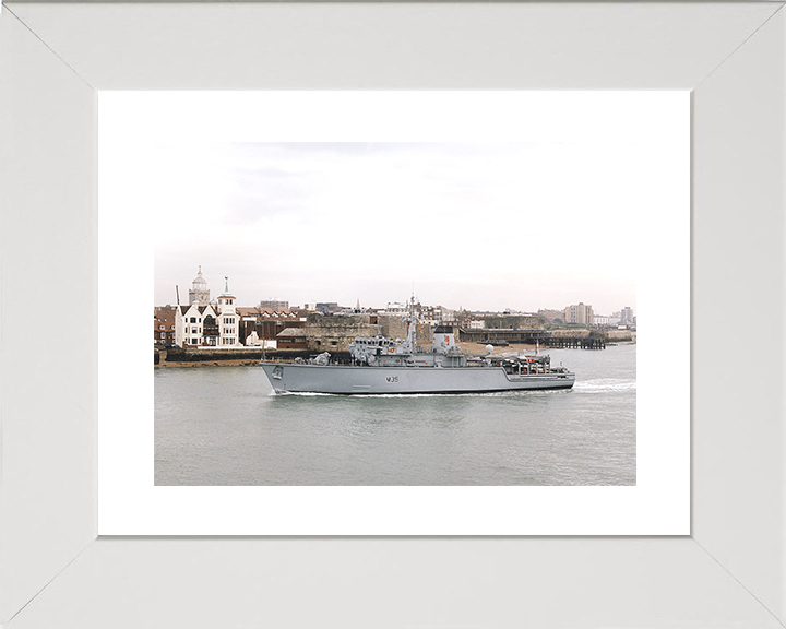 HMS Dulverton (M35) Royal Navy Hunt Class Mine Warfare Vessel Passing Old Portsmouth Photo Print Wall Art Decor Posters, Prints, & Visual Artwork Hampshire Prints 10 x 8 White Frame Yes
