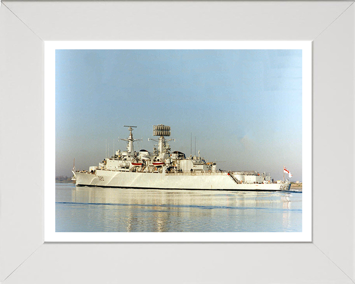 HMS Fife D20 | Photo Print | Framed Print | Poster | County Class | Destroyer | Royal Navy Posters, Prints, & Visual Artwork Hampshire Prints