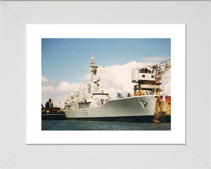 HMS Argonaut (F56) Royal Navy Leander Class Frigate Alongside Photo Print Wall Art Decor Posters, Prints, & Visual Artwork Hampshire Prints 10 x 8 White Frame Yes