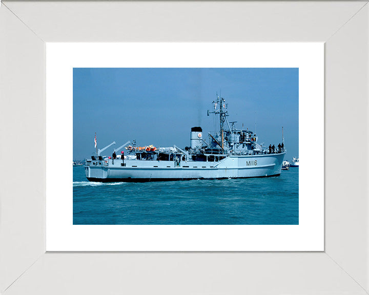 HMS Wilton M1116 | Photo Print | Framed Print | Ton Class | Minesweeper | Royal Navy Hampshire Prints