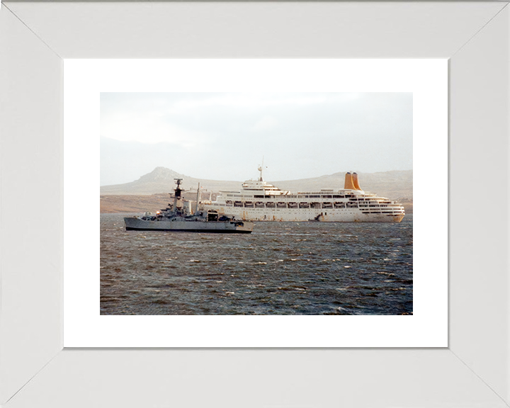 HMS Andromeda (F57) Royal Navy Leander Class Frigate Falklands 1982 Photo Print Wall Art Decor Posters, Prints, & Visual Artwork Hampshire Prints 10 x 8 White Frame Yes