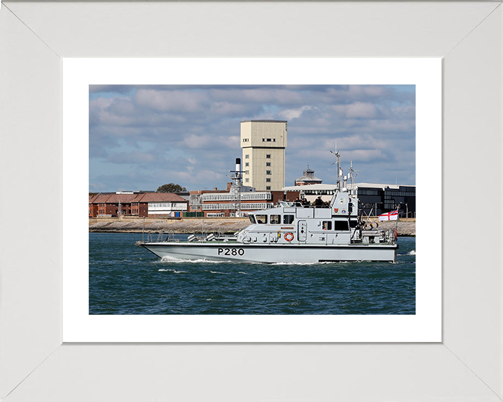 HMS Dasher (P280) Photo Print - Leaving Portsmouth 2017 - Royal Navy Archer Class P2000 Patrol Vessel Posters, Prints, & Visual Artwork Hampshire Prints 10 x 8 White Frame Yes