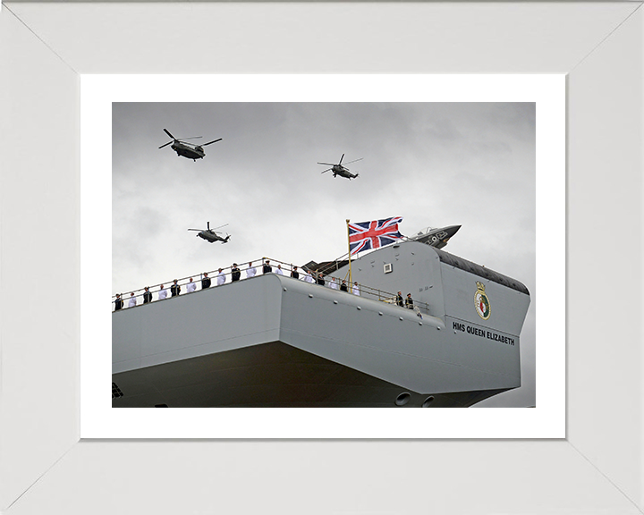 HMS Queen Elizabeth (R08) Photo Print - Naming Ceremony - Royal Navy Queen Elizabeth Class Aircraft Carrier Hampshire Prints 10 x 8 White Frame Yes