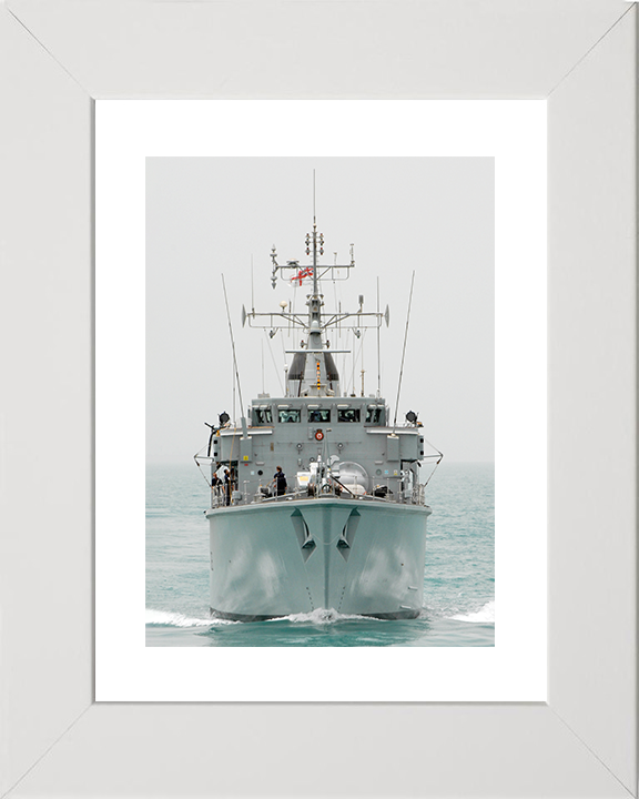 HMS Atherstone (M38) Royal Navy Hunt Class Mine Warfare Vessel At Sea 2009 Warship Photo Print Wall Art Decor Posters, Prints, & Visual Artwork Hampshire Prints 10 x 8 White Frame Yes