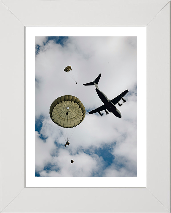 Parachute Regiment Soldiers Parachuting Photo Print - British Army Hampshire Prints 10 x 8 White Frame Yes