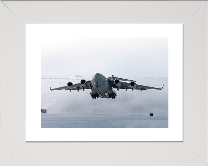 RAF C-17 Globemaster Takeoff Canada 2026 Photo Print Royal Air Force Aircraft Wall Art Aviation Posters, Prints, & Visual Artwork Hampshire Prints 10 x 8 White Frame Yes