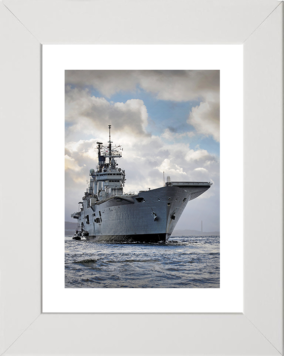 HMS Ark Royal (R07) Royal Navy Invincible Class Aircraft Carrier On the Clyde Photo Print Wall Art Decor Posters, Prints, & Visual Artwork Hampshire Prints 10 x 8 White Frame Yes