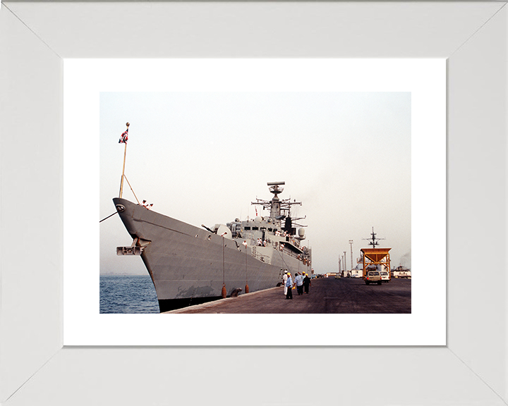 HMS Chatham (F87) Royal Navy Type 22 Frigate Alongside Bahrain 1992 Photo Print Wall Art Decor Posters, Prints, & Visual Artwork Hampshire Prints 10 x 8 White Frame Yes