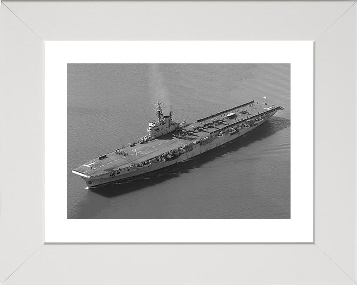 HMS Theseus R64 | Photo Print | Framed Print | Colossus Class | Aircraft Carrier | Royal Navy Hampshire Prints