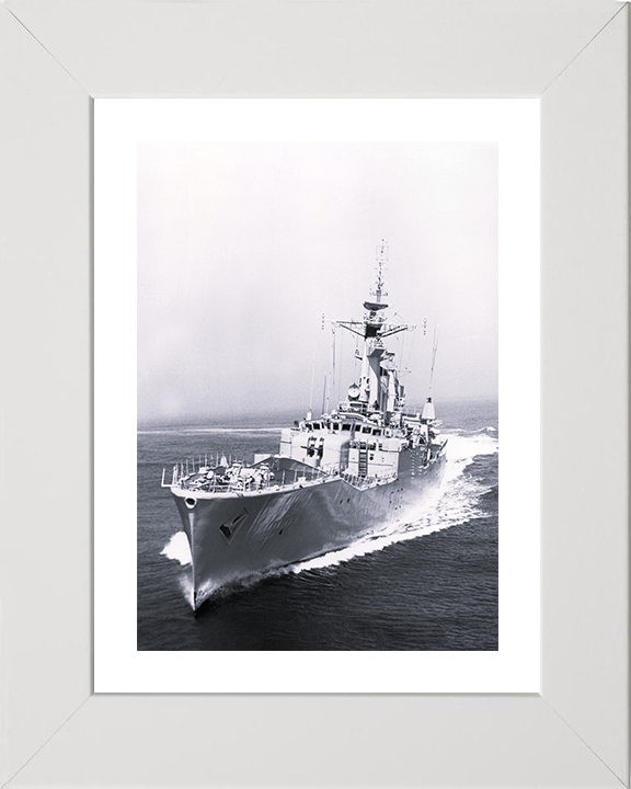 HMS Lowestoft (F103) Photo Print - At Sea 1970 - Royal Navy Rothesay Class Frigate Posters, Prints, & Visual Artwork Hampshire Prints 10 x 8 White Frame Yes
