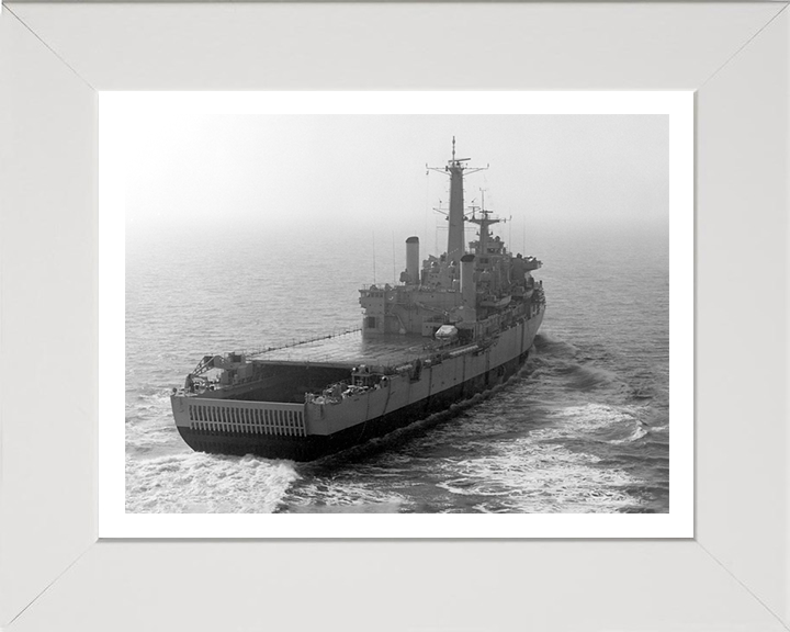 HMS Fearless L10 Royal Navy Fearless class amphibious ship Photo Print or Framed Print - Hampshire Prints