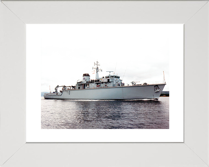 HMS Brecon (M29) Royal Navy Hunt Class Mine Warfare Vessel Low Starboard View Photo Print Wall Art Decor Posters, Prints, & Visual Artwork Hampshire Prints 10 x 8 White Frame Yes