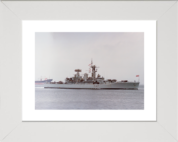 HMS Danae (F47) Royal Navy Leander Class Frigate Low Starboard View Photo Print Wall Art Decor Posters, Prints, & Visual Artwork Hampshire Prints 10 x 8 White Frame Yes