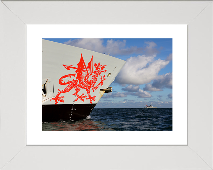 HMS Dragon (D35) Royal Navy Type 45 Destroyer Dragon Emblem Photo Print Wall Art Decor Posters, Prints, & Visual Artwork Hampshire Prints 10 x 8 White Frame Yes